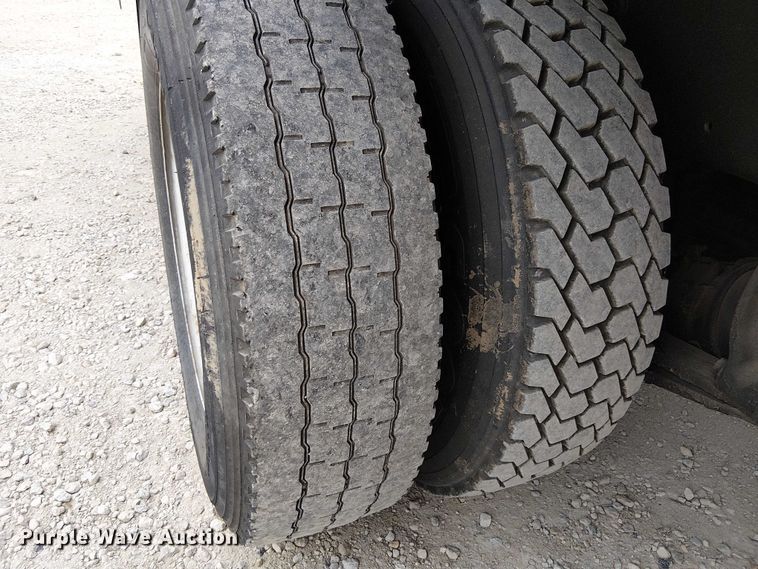 image for item DU3600 2009 Freightliner  Business Class M2 box truck