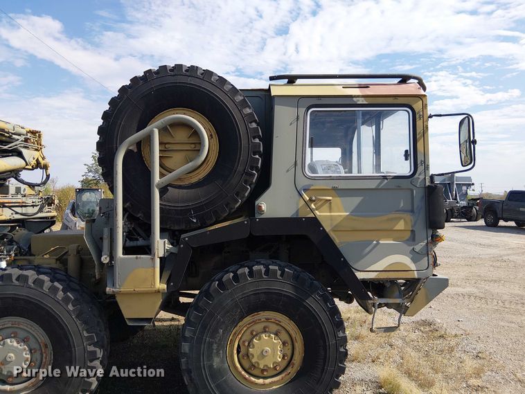 image for item DU3631 1986 Man M1001  crane truck