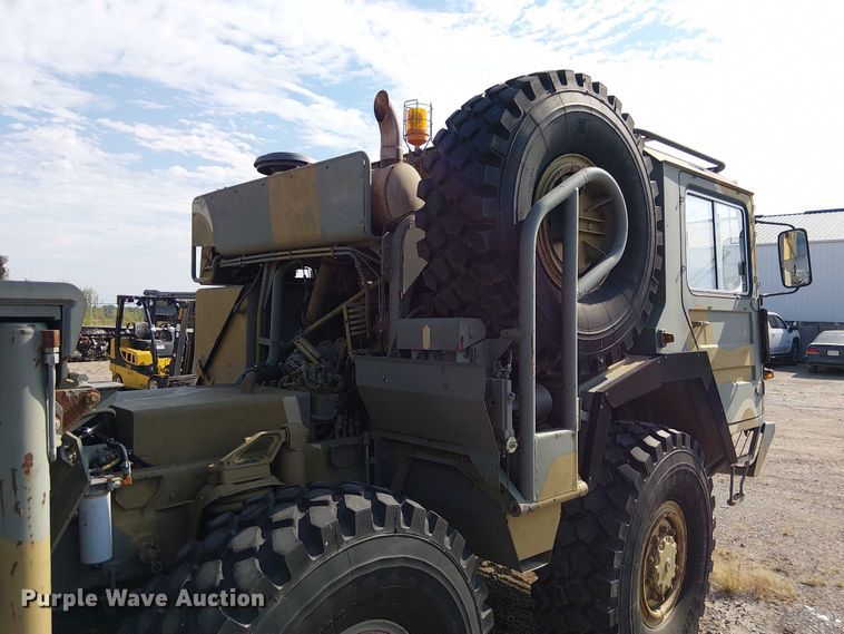 image for item DU3631 1986 Man M1001  crane truck