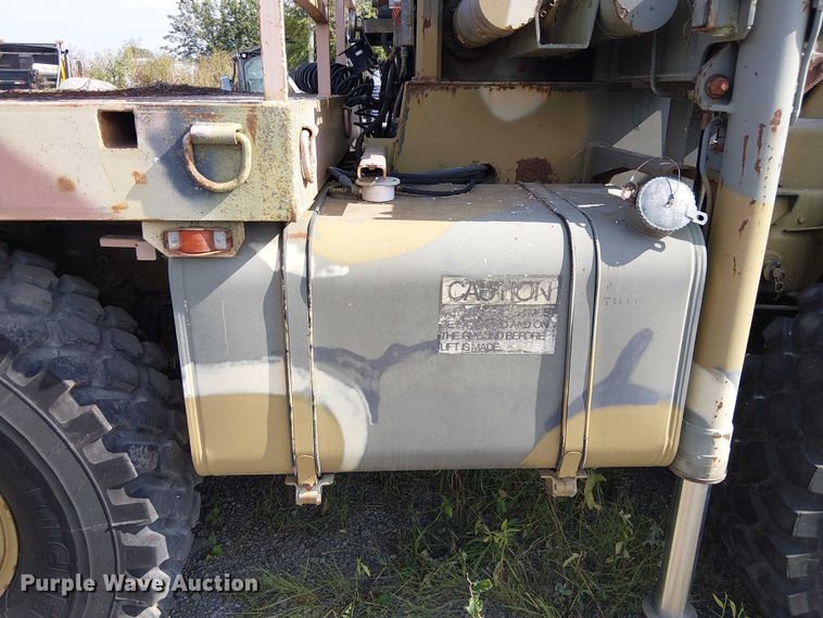 image for item DU3631 1986 Man M1001  crane truck