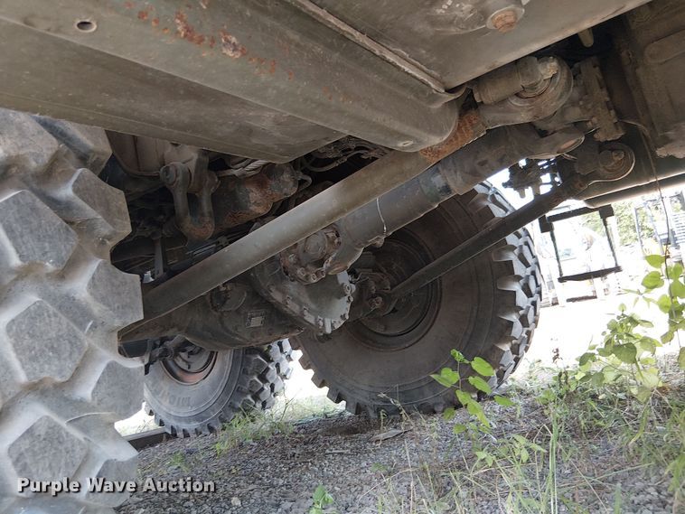 image for item DU3631 1986 Man M1001  crane truck