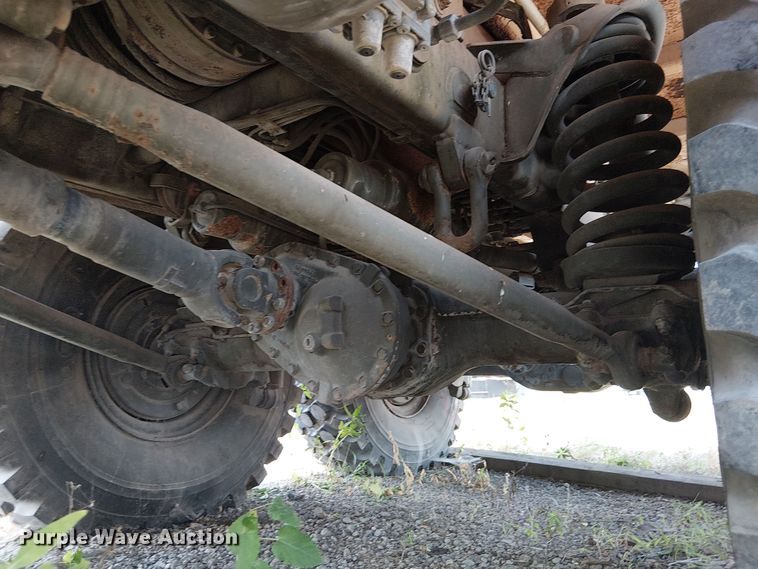 image for item DU3631 1986 Man M1001  crane truck