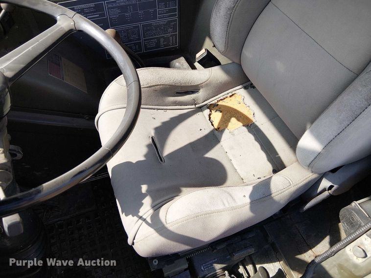 image for item DU3631 1986 Man M1001  crane truck