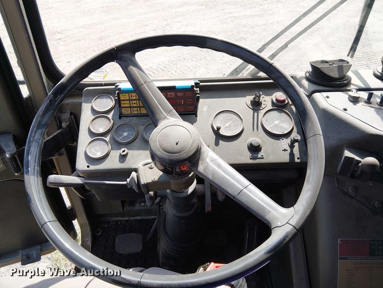 image for item DU3631 1986 Man M1001  crane truck