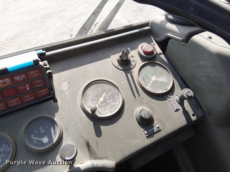 image for item DU3631 1986 Man M1001  crane truck