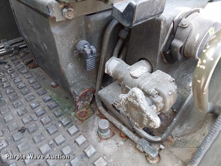 image for item DU3631 1986 Man M1001  crane truck