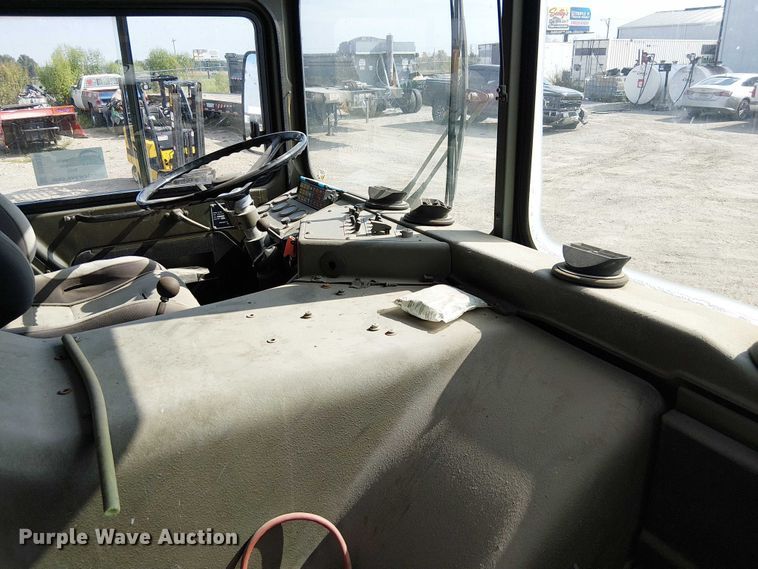 image for item DU3631 1986 Man M1001  crane truck