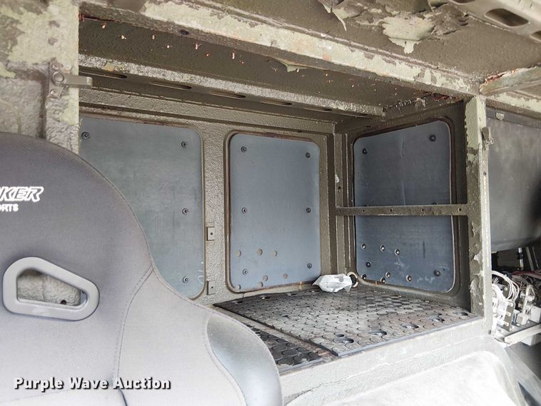 image for item DU3631 1986 Man M1001  crane truck