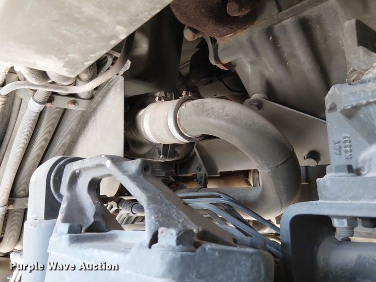 image for item DU3631 1986 Man M1001  crane truck