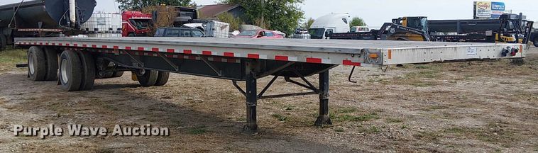 image for item DU3632 2016 Doonan flatbed trailer