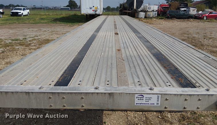 image for item DU3632 2016 Doonan flatbed trailer