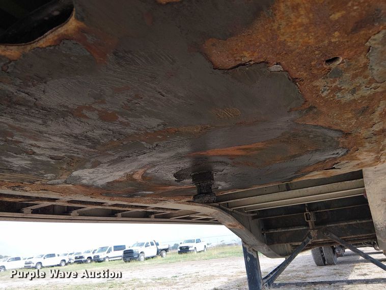 image for item DU3632 2016 Doonan flatbed trailer