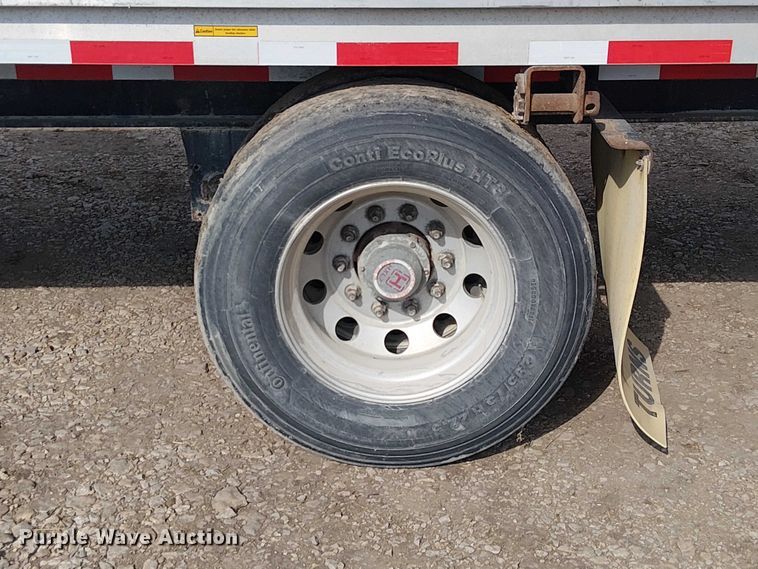 image for item DU3632 2016 Doonan flatbed trailer