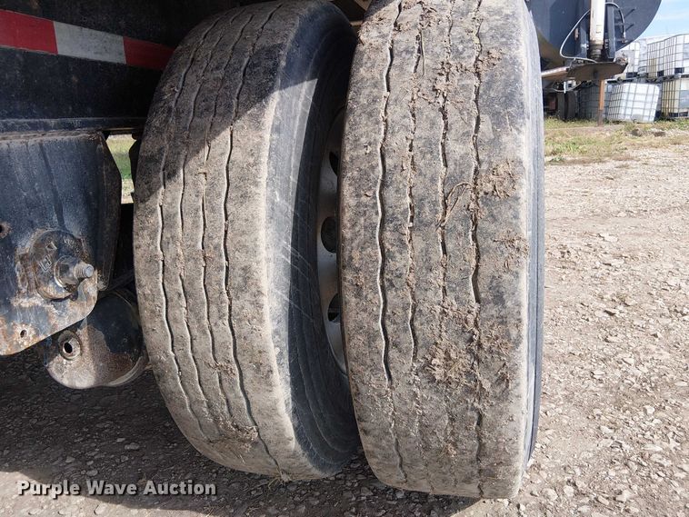 image for item DU3632 2016 Doonan flatbed trailer