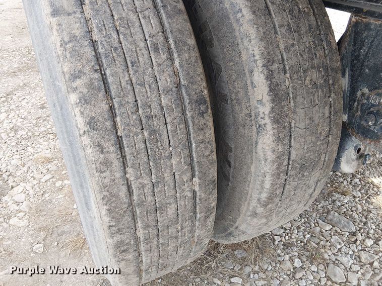 image for item DU3632 2016 Doonan flatbed trailer