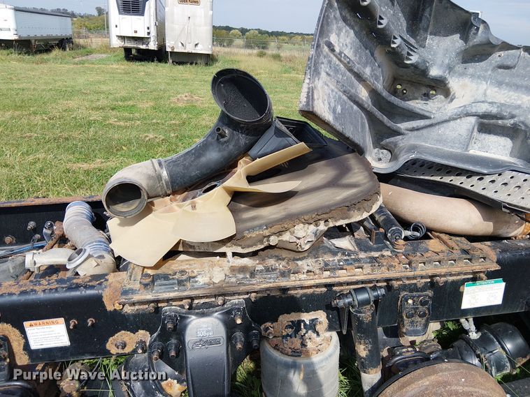 image for item DU3634 2012 Freightliner Cascadia semi truck