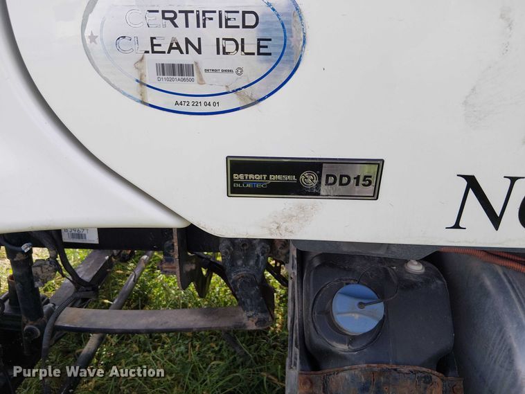 image for item DU3634 2012 Freightliner Cascadia semi truck