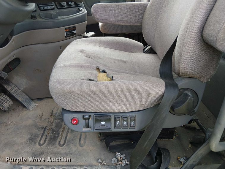 image for item DU3634 2012 Freightliner Cascadia semi truck