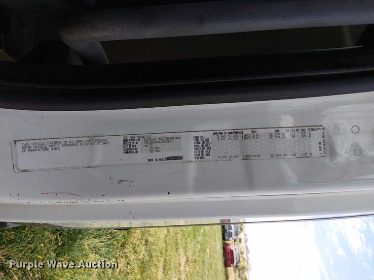 image for item DU3634 2012 Freightliner Cascadia semi truck