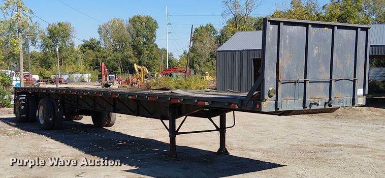 image for item DU3646 1986 Transcraft TL100K-48 flatbed trailer