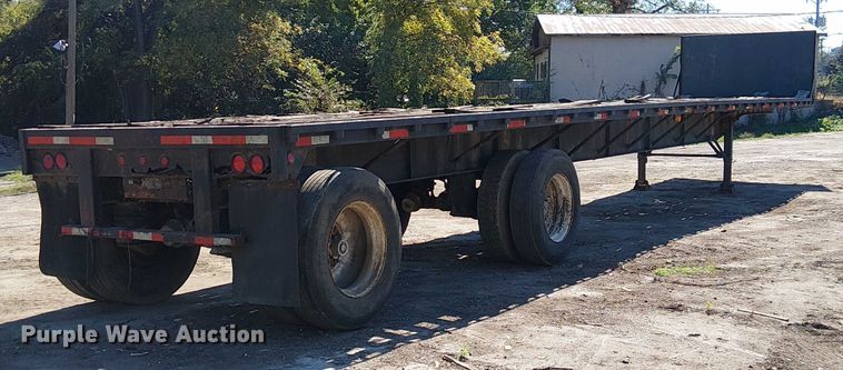 image for item DU3646 1986 Transcraft TL100K-48 flatbed trailer