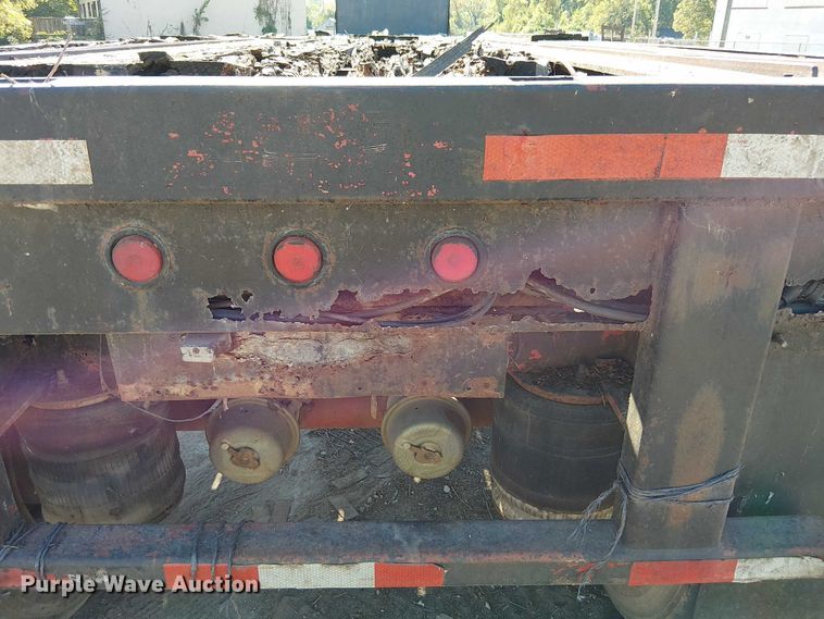 image for item DU3646 1986 Transcraft TL100K-48 flatbed trailer