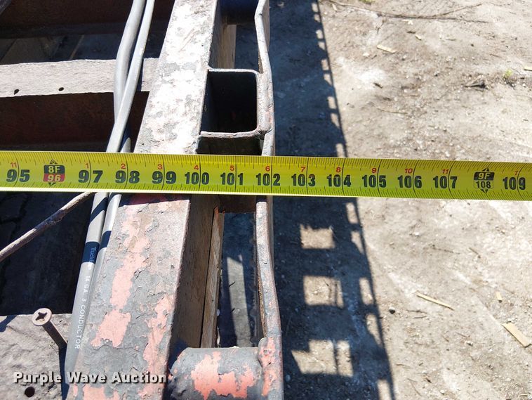 image for item DU3646 1986 Transcraft TL100K-48 flatbed trailer