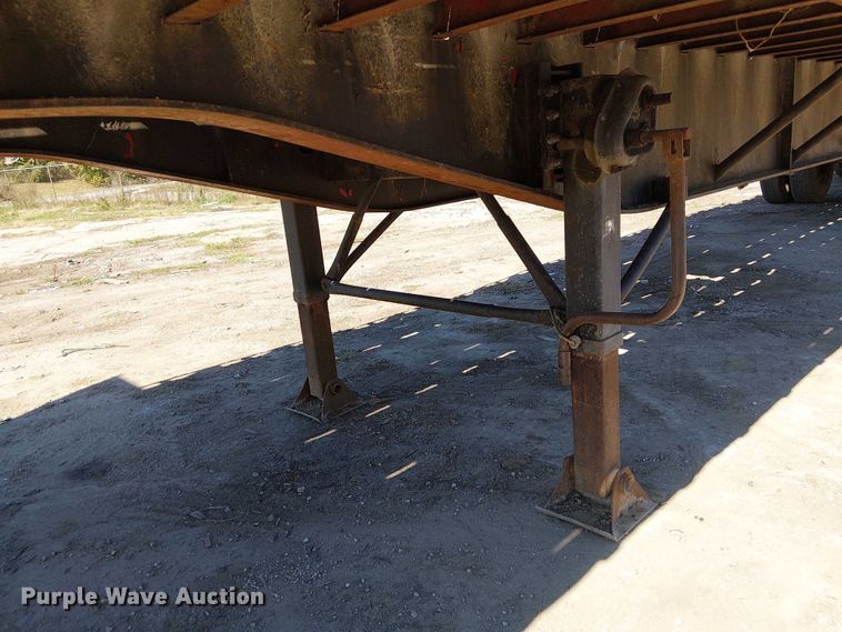 image for item DU3646 1986 Transcraft TL100K-48 flatbed trailer