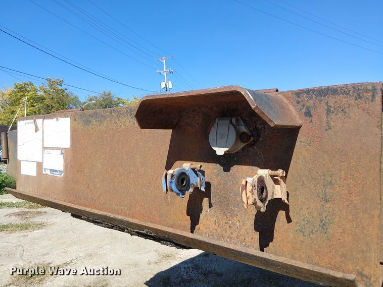 image for item DU3647 2003 Lowboy drop deck equipment trailer