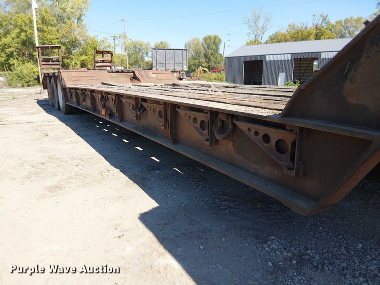 image for item DU3647 2003 Lowboy drop deck equipment trailer