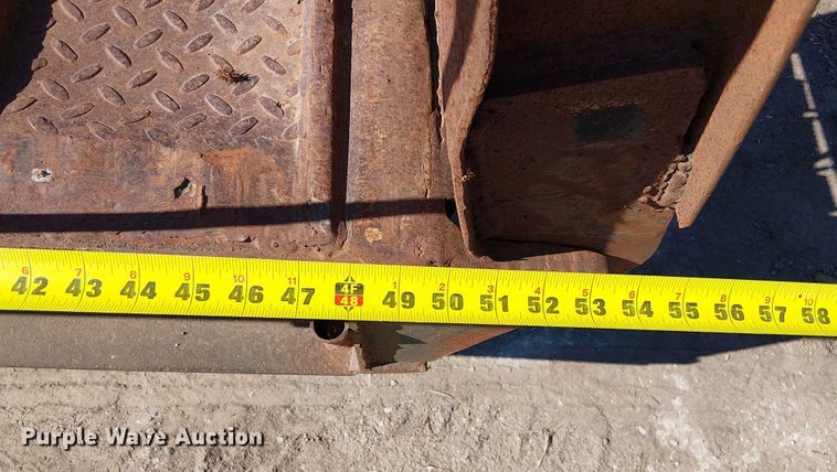 image for item DU3647 2003 Lowboy drop deck equipment trailer