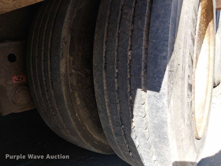 image for item DU3647 2003 Lowboy drop deck equipment trailer