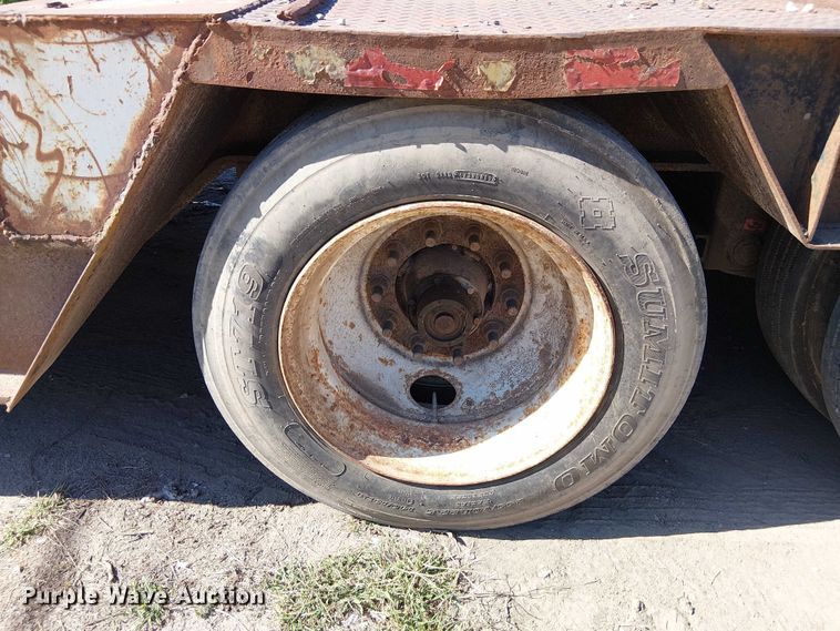 image for item DU3647 2003 Lowboy drop deck equipment trailer