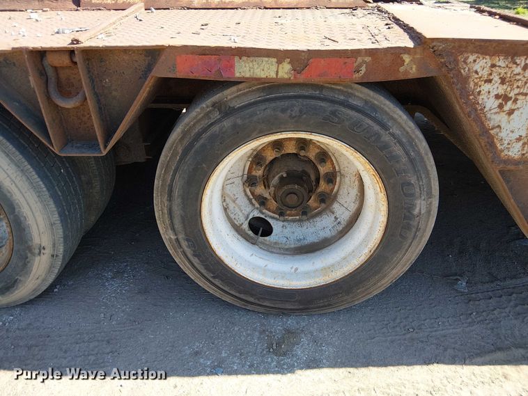 image for item DU3647 2003 Lowboy drop deck equipment trailer