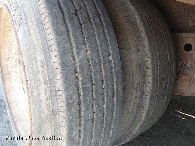 image for item DU3647 2003 Lowboy drop deck equipment trailer