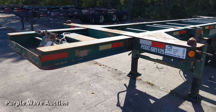 image for item DU3653 2002 Chassis King container trailer