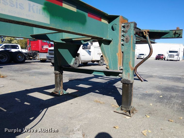 image for item DU3653 2002 Chassis King container trailer