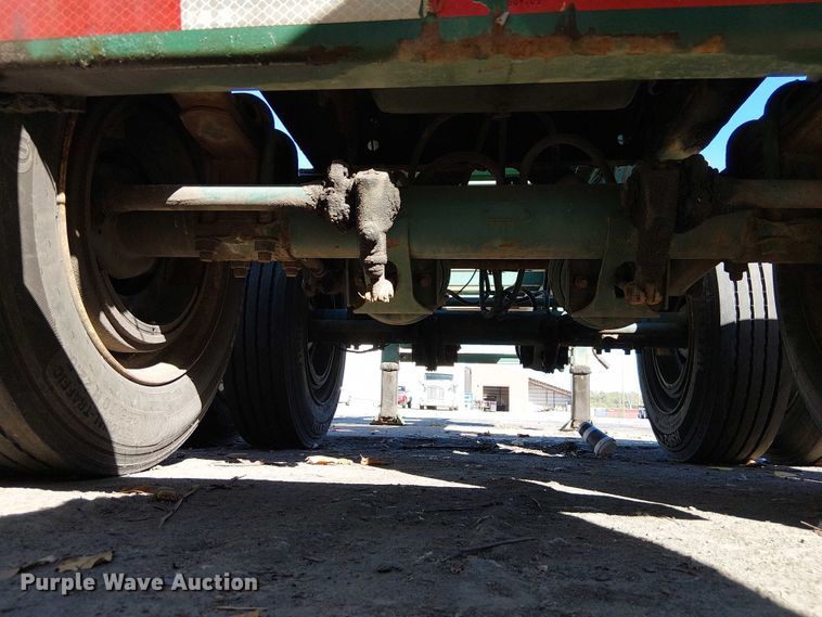 image for item DU3653 2002 Chassis King container trailer