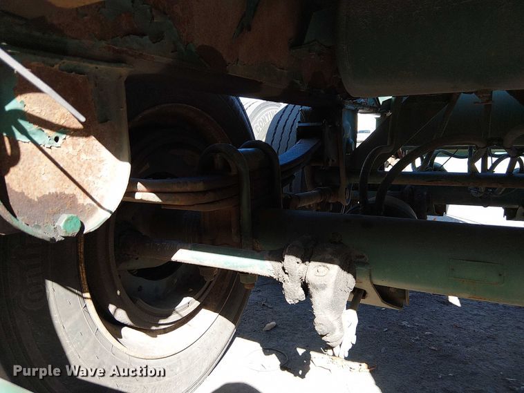 image for item DU3653 2002 Chassis King container trailer