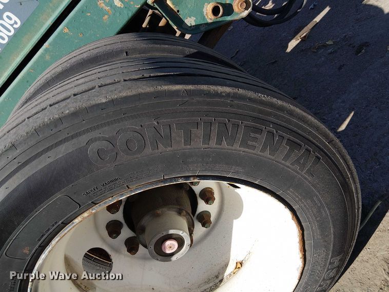 image for item DU3653 2002 Chassis King container trailer