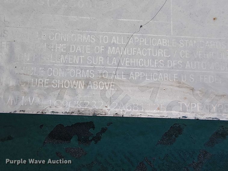 image for item DU3653 2002 Chassis King container trailer