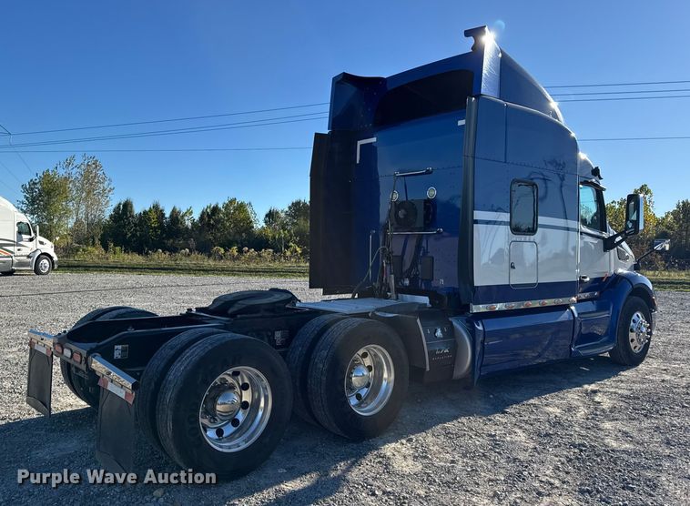 CAMIóN CAMAROTE 2020 PETERBILT