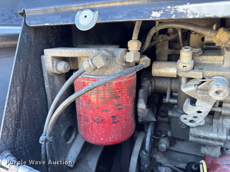 image for item DW6638 2020 Peterbilt 579 semi truck