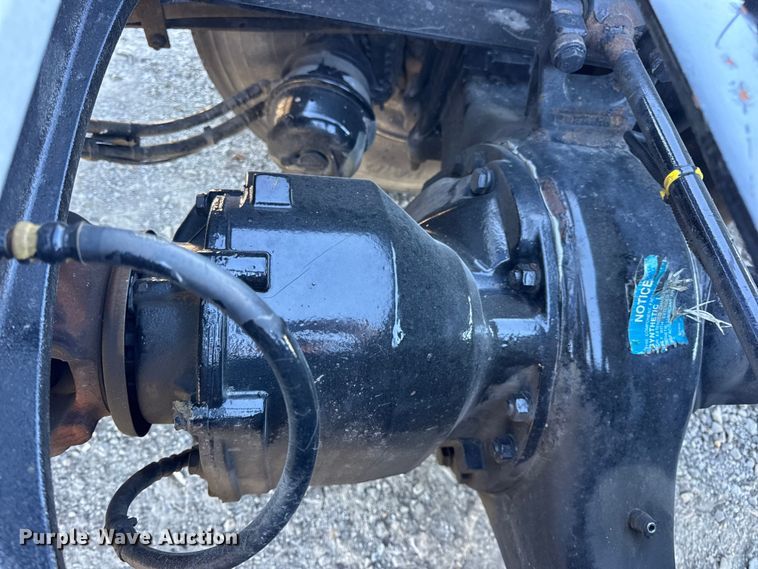 image for item DW6638 2020 Peterbilt 579 semi truck