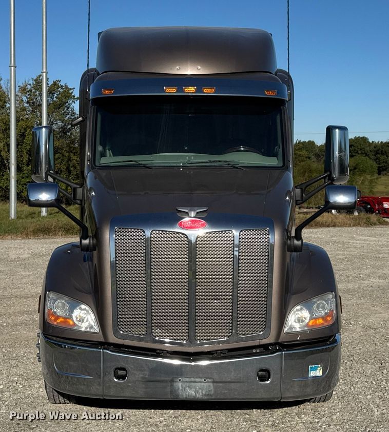 CAMIóN CAMAROTE 2020 PETERBILT