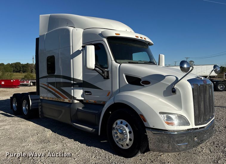 CAMIóN CAMAROTE 2019 PETERBILT