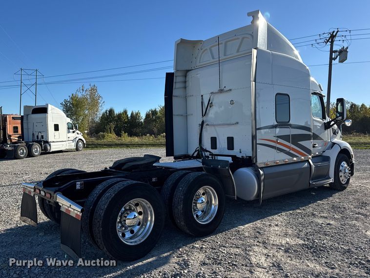 CAMIóN CAMAROTE 2019 PETERBILT