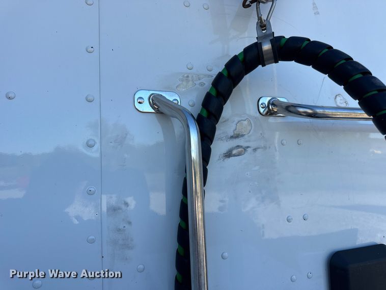 image for item DW6641 2019 Peterbilt 579 semi truck