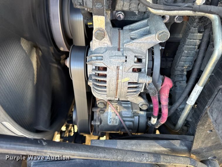 image for item DW6641 2019 Peterbilt 579 semi truck