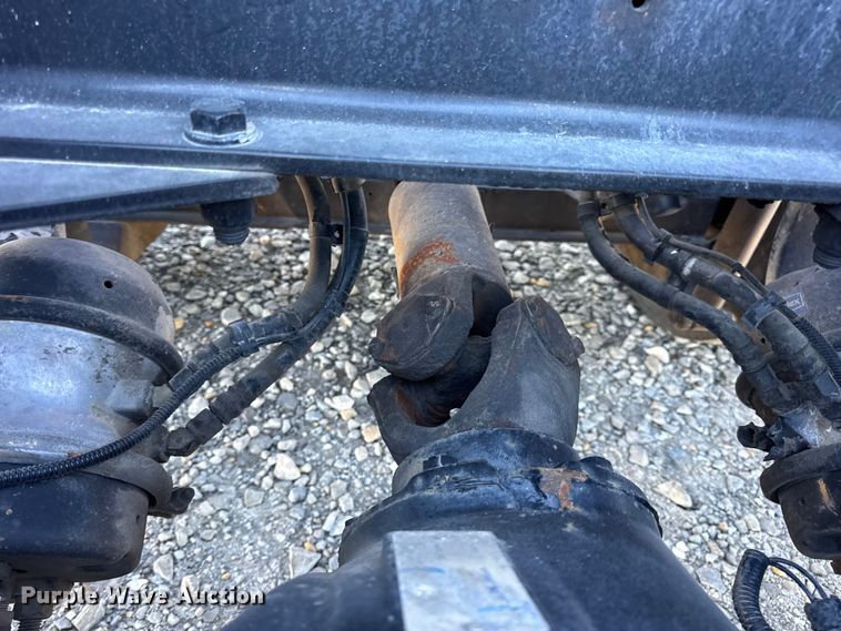 image for item DW6642 2016 Kenworth T6 semi truck